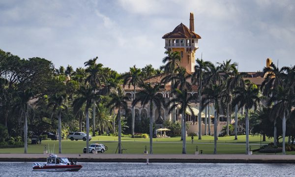 Mỹ định lập vùng hạn chế bay quanh khu nghỉ dưỡng của ông Trump