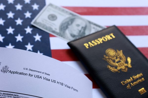 Mỹ dời lịch phỏng vấn visa: Khách xin visa du lịch, công tác có bị ảnh hưởng?