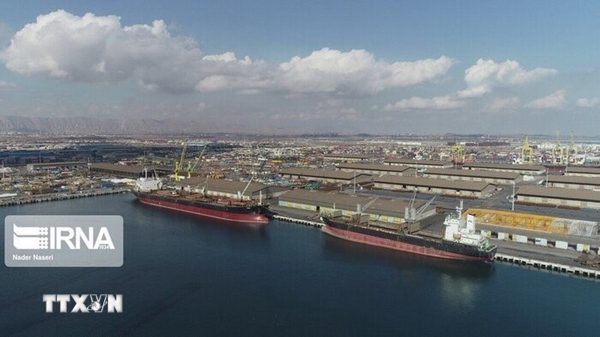 Mỹ: Iran có thể không còn dầu để giao dịch trong khoảng 2 tuần tới