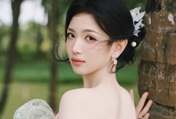 Mỹ nhân bị chỉ trích vì 'bóc phốt cha mẹ '