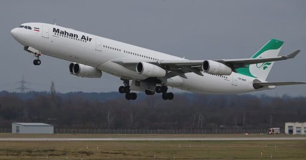 Mỹ trừng phạt ngành hàng không Iran, siết nguồn máy bay và công nghệ