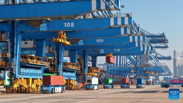 Mỹ và Trung Quốc đàm phán giảm thuế quan đối với nông sản và năng lượng