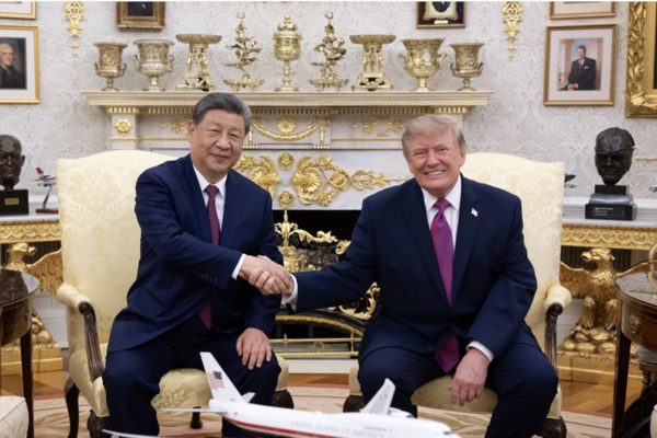 Mỹ và Trung Quốc thiết lập đường dây nóng về ‘sự cố AI’