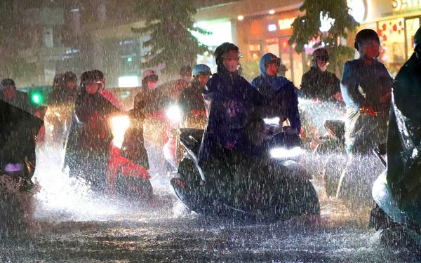 Nam Bộ và TP.HCM tăng mưa từ nay đến giữa tuần