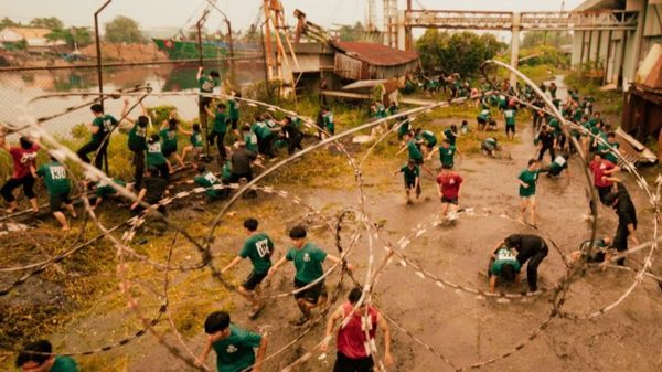 Năm năm cho hành trình phát triển và ra mắt của một bộ phim hành động