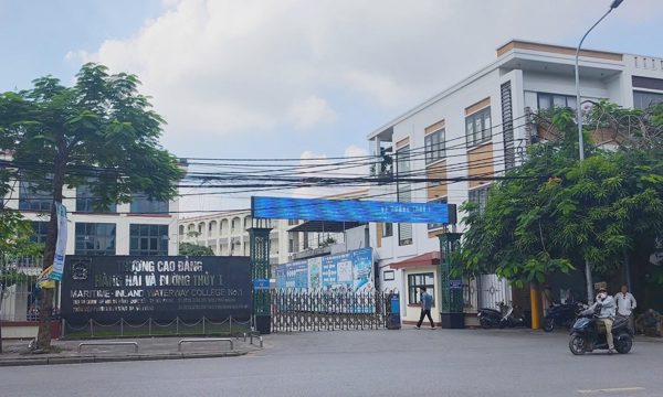 Nam sinh 16 tuổi tử vong sau xô xát với bạn