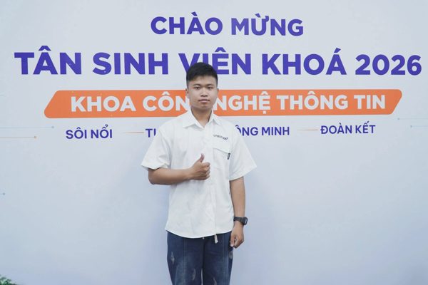 Nam sinh có điểm đánh giá năng lực cao nhất lịch sử được tặng 4 năm học phí