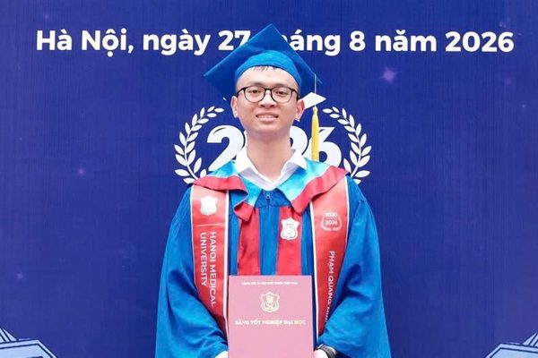 Nam sinh từng đoạt giải quốc gia, trở thành thủ khoa bác sĩ nội trú