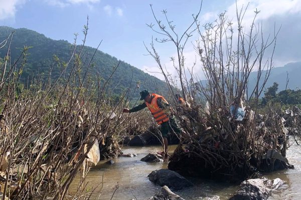 Nam thanh niên Hà Nội mất tích trên sông Mã: Nhờ nước bạn hỗ trợ tìm kiếm