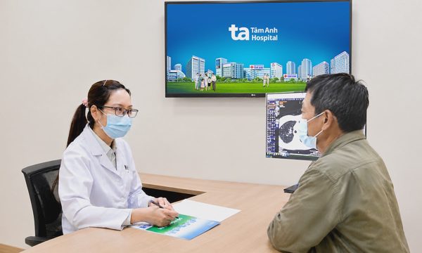 Nấm trong khoang phổi người đàn ông