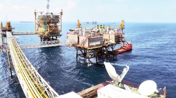 Nâng cao nhận thức, trách nhiệm trong việc triển khai Luật Dầu khí