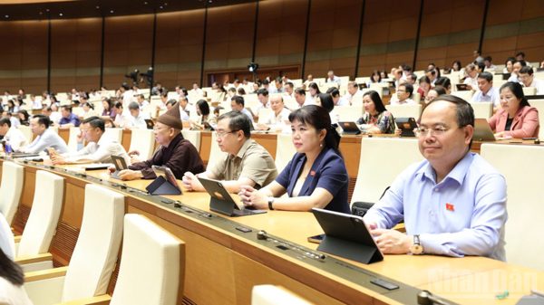Nâng cao tiêu chuẩn, tăng cường trách nhiệm tự quản của tổ chức luật sư