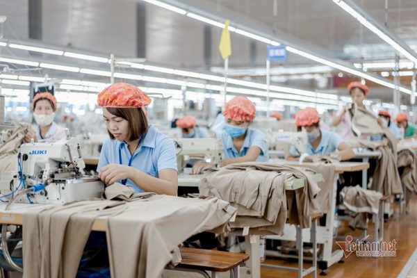 ‘Nâng chuẩn’ văn hóa ứng xử và kỷ luật lao động cho công nhân Việt Nam