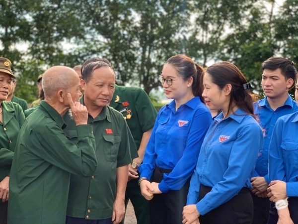 Nâng mức trợ cấp cho thanh niên xung phong không còn khả năng lao động, sống cô đơn