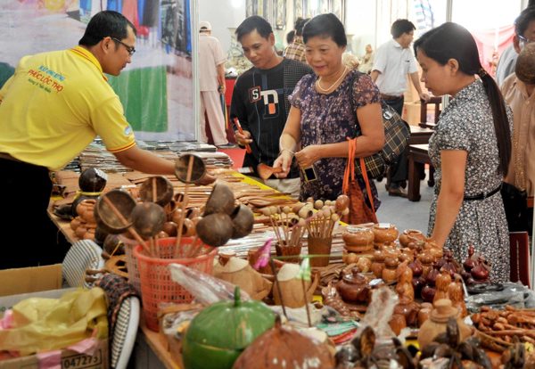 Nâng tầm giá trị cây dừa