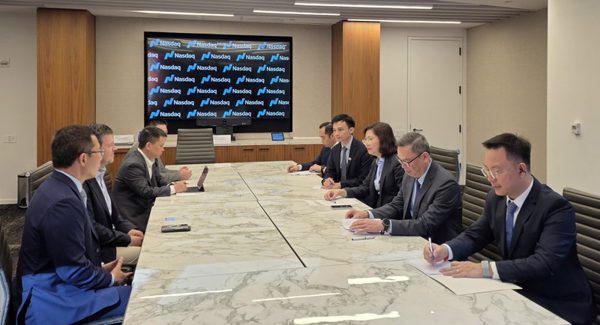 Nasdaq cam kết sẽ tiếp tục hỗ trợ phát triển thị trường chứng khoán Việt Nam