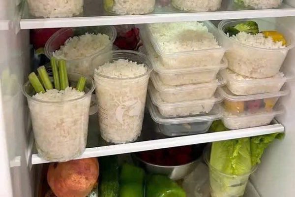Nấu một lần ăn cả tuần: Bác sĩ cảnh báo tủ lạnh không là chiếc hộp an toàn