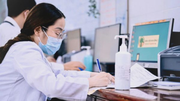 Nên đào tạo bác sĩ nội trú và bác sĩ chuyên sâu như thế nào để Việt Nam nhiều bác sĩ giỏi?