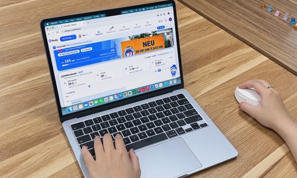 Nền tảng luyện thi 9Study cho học sinh THPT