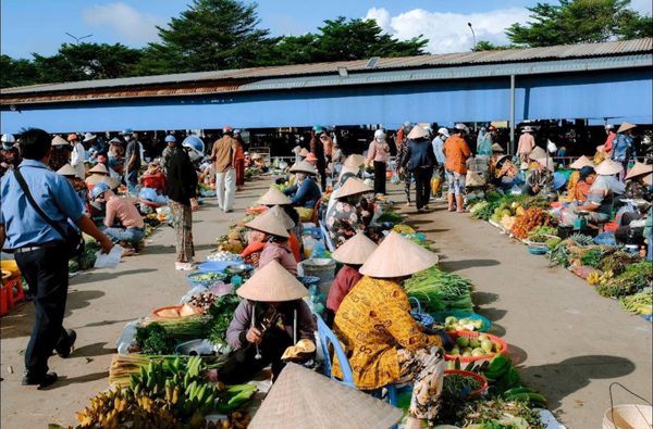 Nét duyên chợ “chồm hổm”