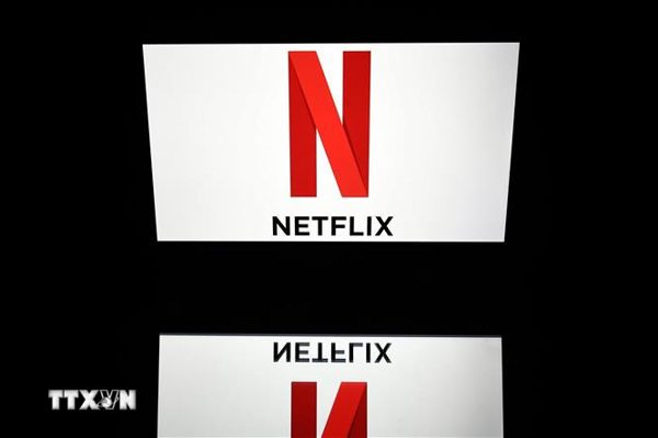 Netflix sa thải khoảng 1.000 nhân viên giữa lúc cổ phiếu mất 40% giá trị