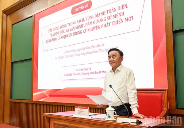 Nêu cao quyết tâm của toàn Đảng và hành động quyết liệt của mỗi cán bộ, đảng viên