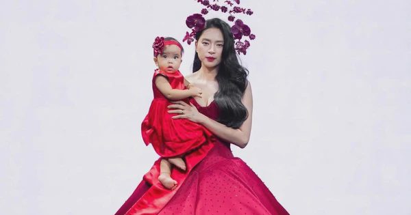 Ngô Thanh Vân lần đầu đưa con lên sàn diễn thời trang