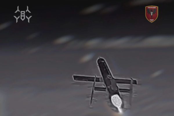 Nga phóng UAV phản lực tăng 8 lần, “vũ khí hàng hiếm” rợp trời Ukraine