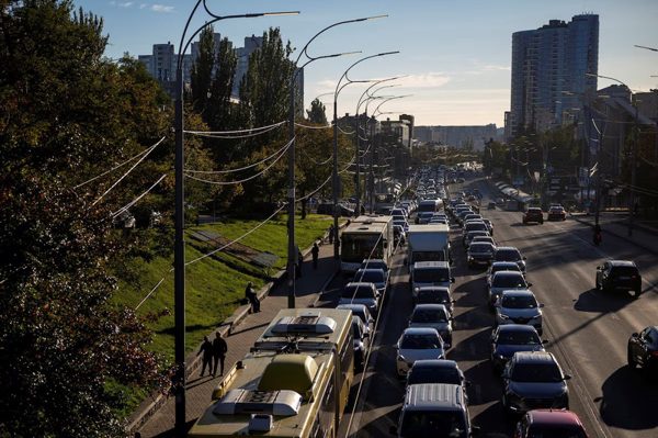 Nga tuyên bố tiếp tục tấn công Kiev, kêu gọi các nhà ngoại giao nước ngoài rời đi