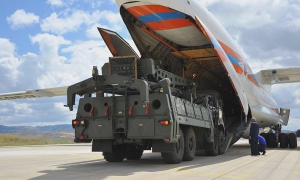 Nga xem xét bật đèn xanh để Thổ Nhĩ Kỳ bán lại tên lửa S-400