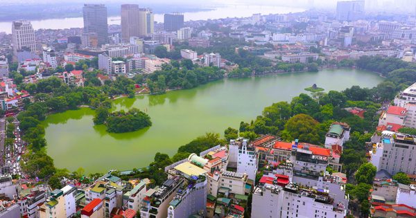 Ngắm Hồ Gươm mùa thu 2026 từ trên cao đến những góc phố quen