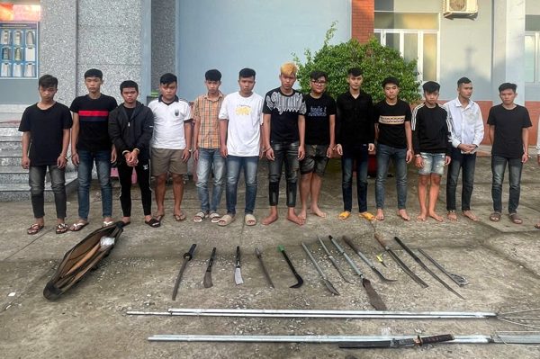 Ngăn chặn vụ hơn 40 thanh thiếu niên mang dao, kiếm đến điểm hẹn 'hỗn chiến'