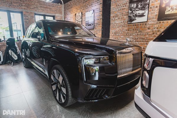 Ngân hàng đấu giá xe Rolls-Royce gần 11 tỷ đồng của đại gia xăng dầu