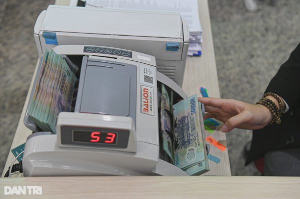 Ngân hàng Nhà nước chỉ đạo các nhà băng giảm thực chất lãi suất