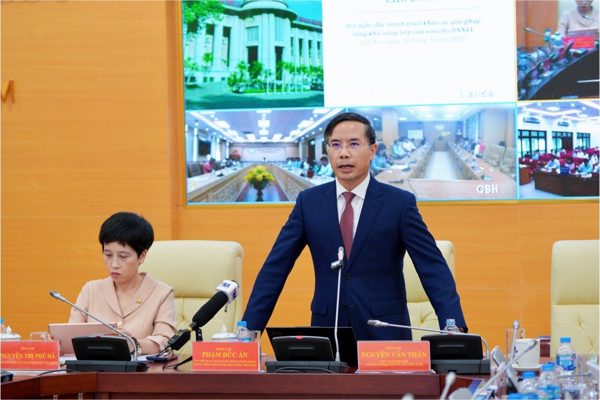 'Ngân hàng trước hết phải bảo đảm an toàn để hoàn trả tiền cho người gửi'