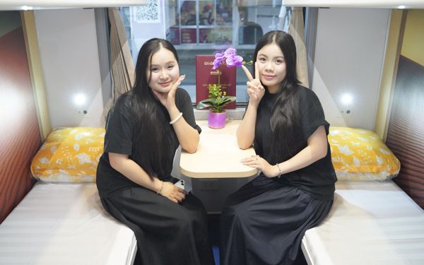 Ngành đường sắt ra mắt đoàn tàu chất lượng cao nối TP.HCM với điểm đến du lịch biển Nha Trang