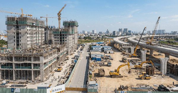 Ngành xây dựng 6 tháng đầu năm 2026: Đơn hàng chất đống, nhà thầu vẫn "ngấp nghé" lo rủi ro?