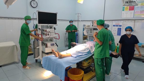 Ngành y tế đặc khu Phú Quý (tỉnh Lâm Đồng) làm chủ kỹ thuật phẫu thuật nội soi