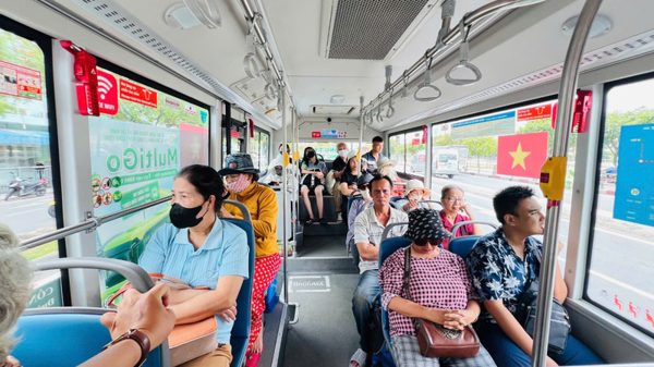 Ngày 14/10, tăng chuyến Metro, xe buýt phục vụ lễ truy điệu hài cốt liệt sĩ