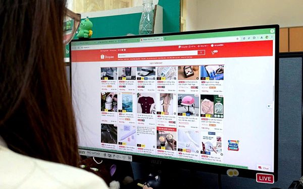 Ngày đôi 9-9: Các phiên livestream kéo dài hàng chục giờ hút khách