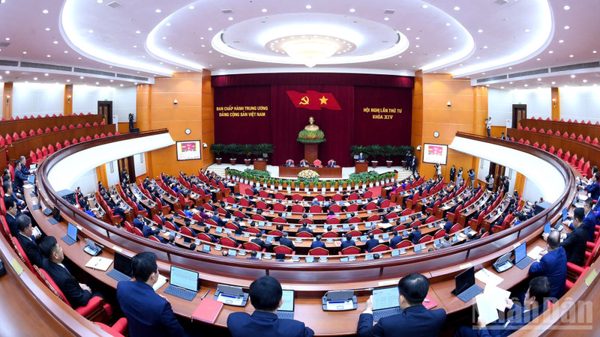 Ngày làm việc thứ nhất Hội nghị lần thứ tư Ban Chấp hành Trung ương Đảng khóa XIV