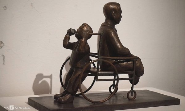 Nghệ sĩ Vương Duy Biên kể 'Chuyện nhỏ, chuyện to'