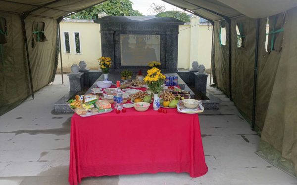 Nghi có hàng chục hài cốt liệt sĩ chôn cất dưới nền sân Đảng ủy xã, Đà Nẵng tìm người nắm thông tin