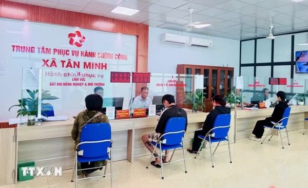Nghị quyết 28-NQ/TW: Tạo động lực mới niềm tin vào bộ máy công quyền