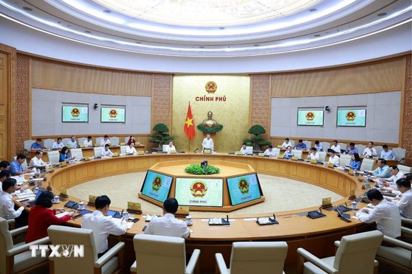 Nghị quyết phiên họp Chính phủ thường kỳ tháng 8/2026