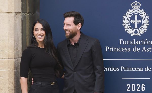 Nghĩa cử đẹp từ vợ chồng Messi sau bi kịch của đồng nghiệp