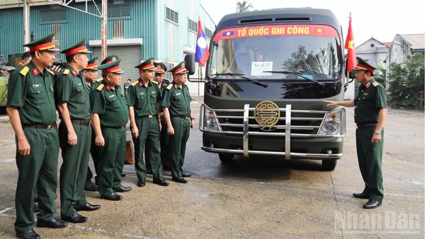 Nghiệm thu, bàn giao xe ô-tô bảo đảm cho các đội tìm kiếm, quy tập hài cốt liệt sĩ