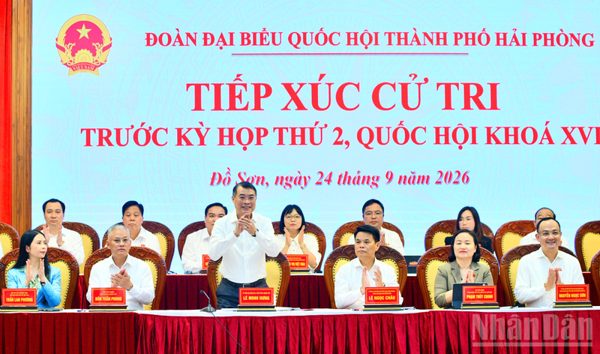 Nghiêm túc tiếp thu các ý kiến của cử tri, chỉ đạo xử lý đến cùng những vấn đề thuộc thẩm quyền