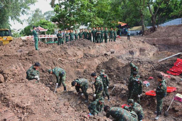 Nghiên cứu bảo tồn hố chôn gần 600 liệt sĩ ở công viên Lê Thị Riêng