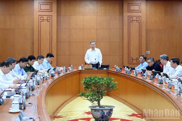 Nghiên cứu sửa đổi, bổ sung Điều lệ Đảng phải rõ sản phẩm, kiểm soát được tiến độ